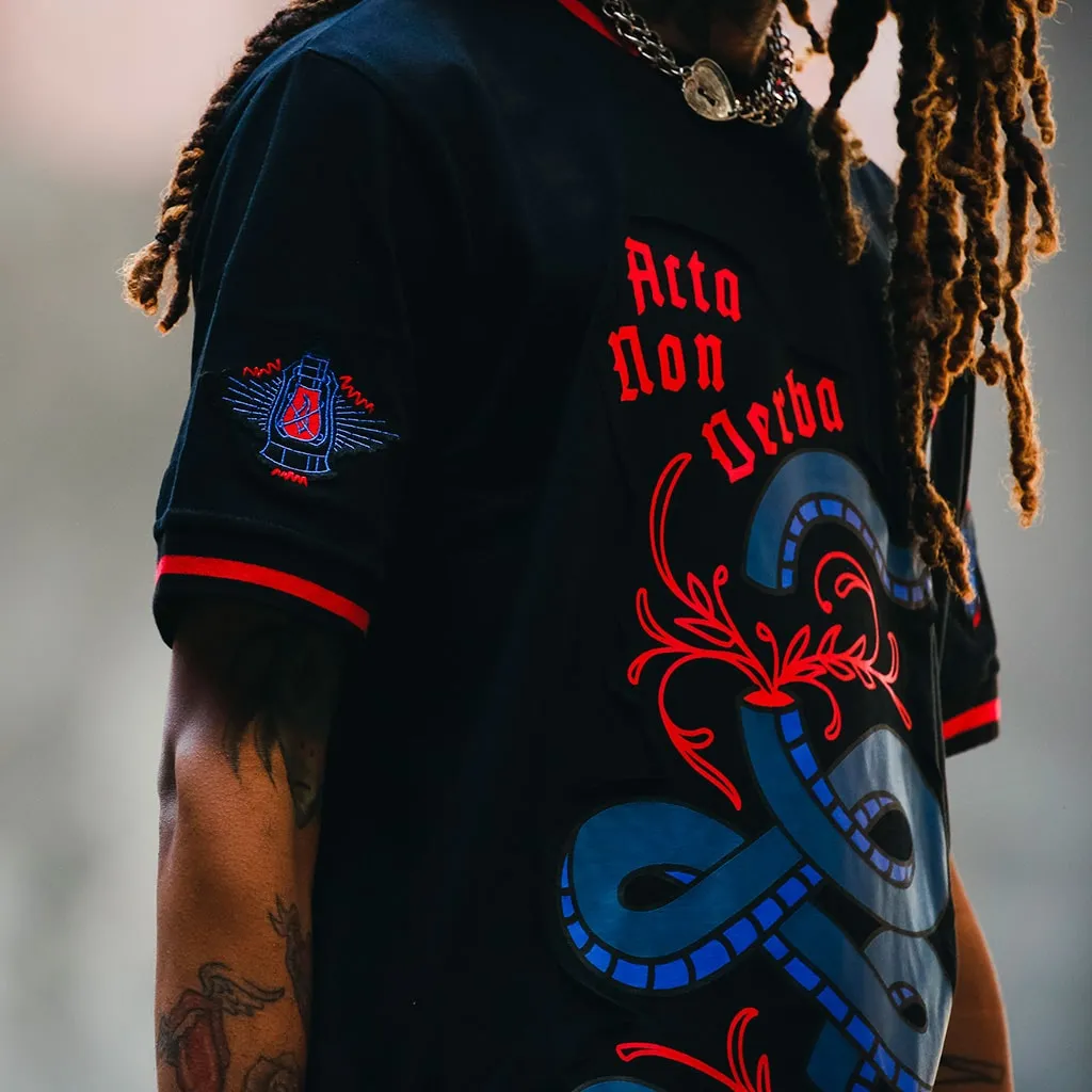Acta Twin Tipped Embroidered Tee