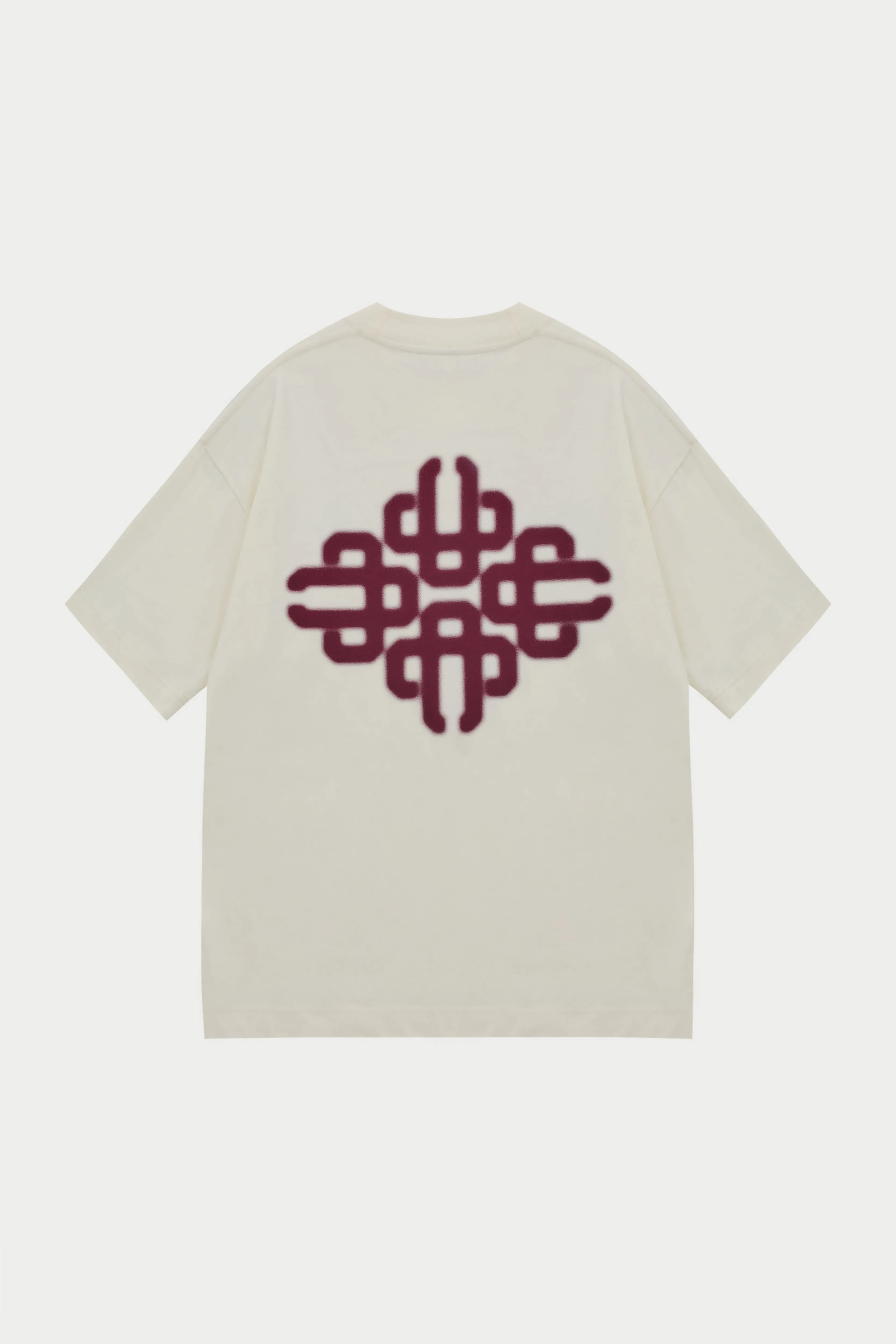 BLURRED GRAPHIC EMBLEM T-SHIRT - BURGUNDY