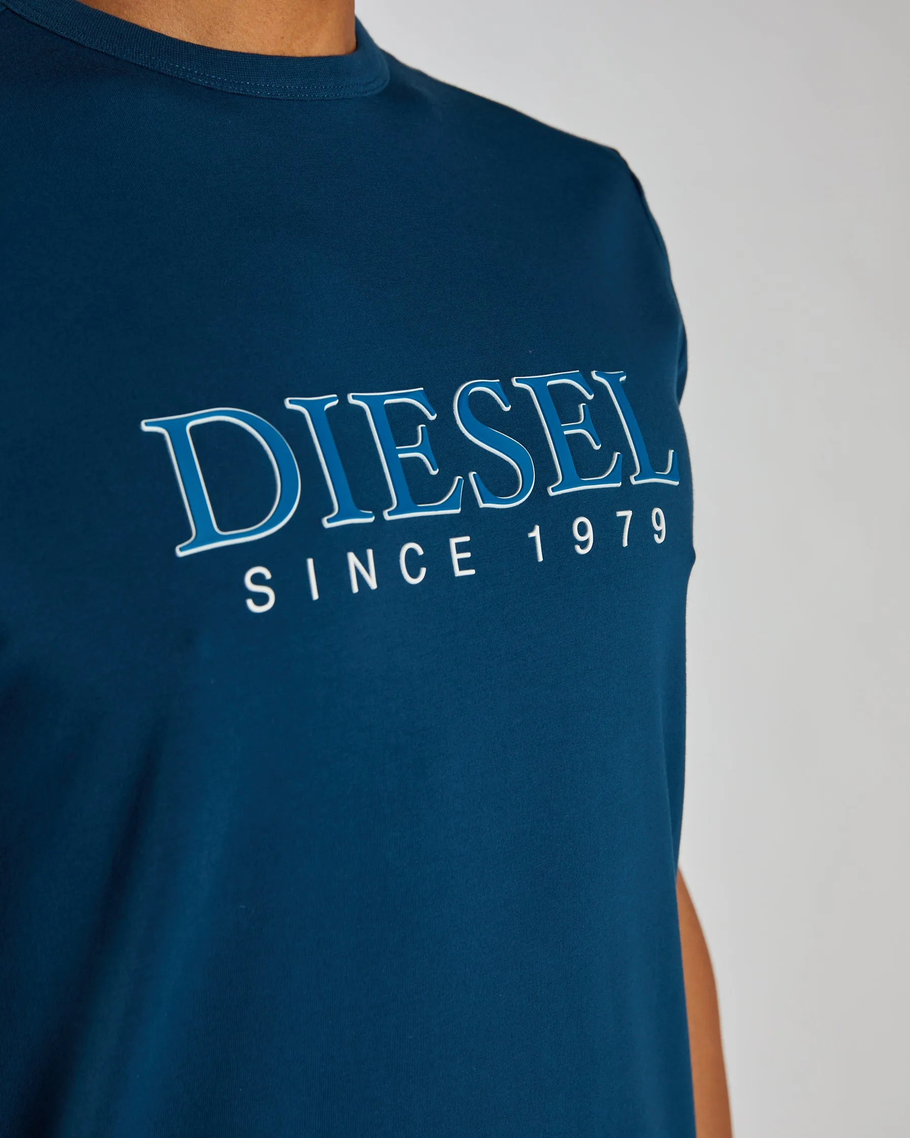 Lincoln Tee Majolica Blue