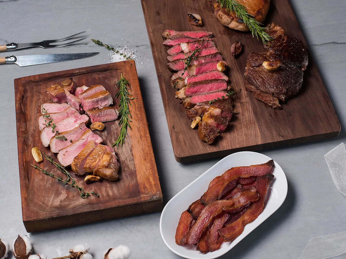 STEAKS, CHOPS & BACON