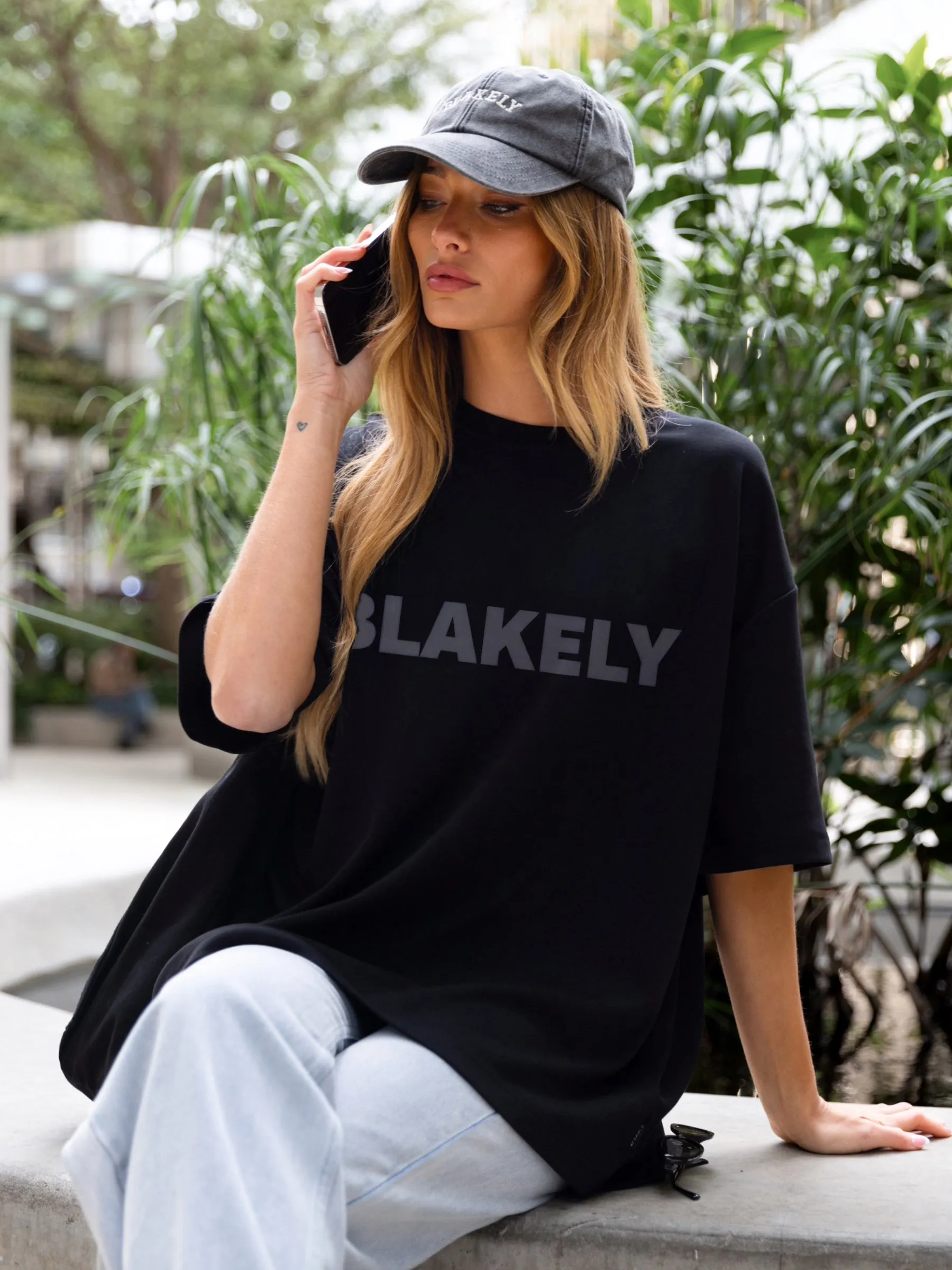 Studio Ultra Oversized T-Shirt - Tonal Black