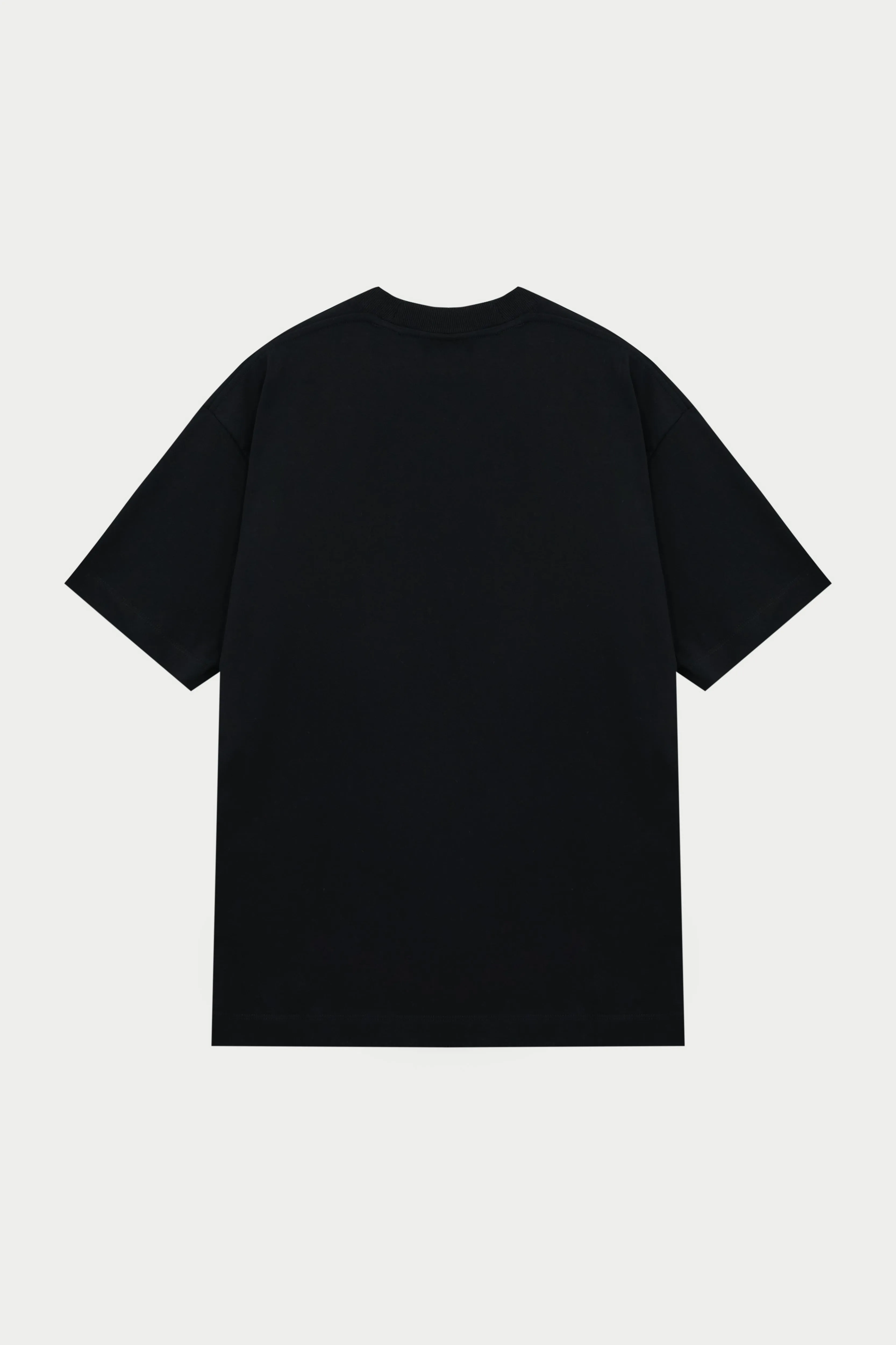 TONAL EMBLEM RELAXED T-SHIRT - BLACK